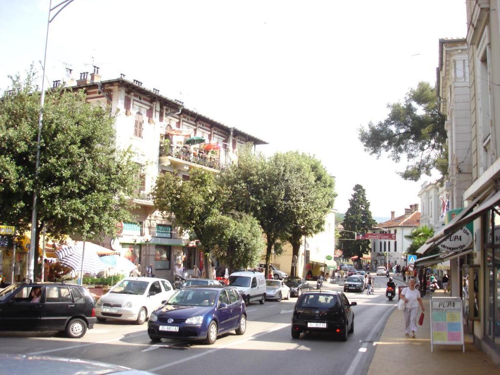 Green Market Apartment Abbazia Esterno foto